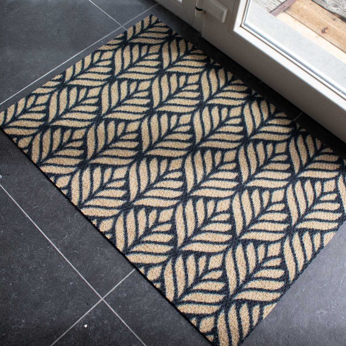 Neighburly Leaves Doormat